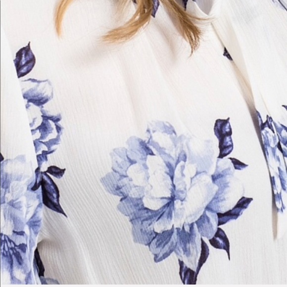 !!BLUE FLORAL BOHO  ROMPER - Picture 5 of 6